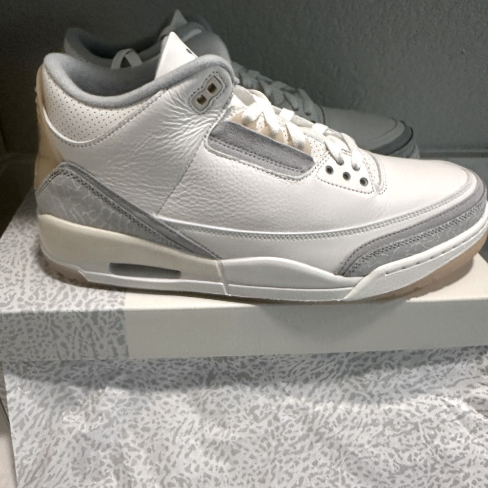 Nike Brand new never worn
Air Jordan men’s shoes